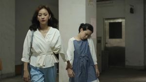 Trouble Girl's poster