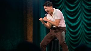 Ronny Chieng: Love to Hate It's poster