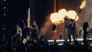 Fall Out Boy - So Much for (2our) Dust: Live from Madison Square Garden's poster