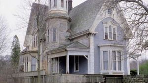 The House by the Cemetery's poster