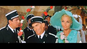 The Gendarme Gets Married's poster