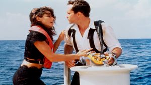 Speed 2: Cruise Control's poster
