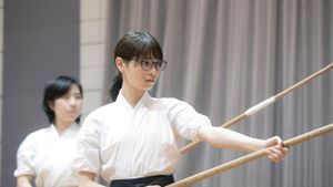 Asahinagu's poster
