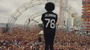 Give Me Future's poster