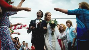 Crazy Wedding's poster
