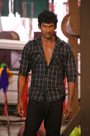 Madha Gaja Raja's poster