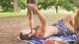 Swiped: Hooking Up in the Digital Age's poster
