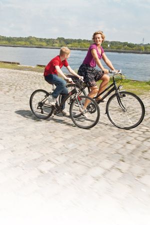 The Kid with a Bike's poster