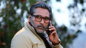 Dhuruvangal Pathinaaru's poster