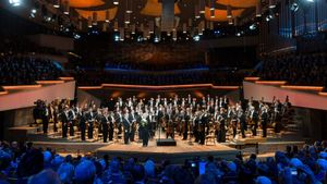 The Berliner Philharmoniker’s New Year’s Eve Concert: 2016's poster