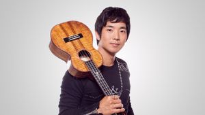 Jake Shimabukuro: Life on Four Strings's poster