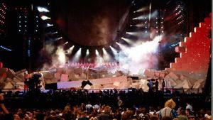Roger Waters: The Wall—Live in Berlin's poster