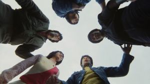 Kagaku Sentai Dynaman: The Movie's poster