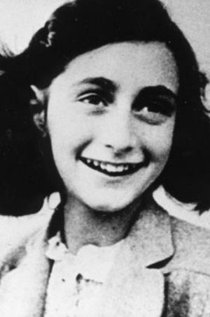 The Diary of Anne Frank: A Tale of Two Sisters's poster