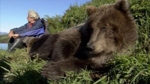Edge of Eden: Living with Grizzlies's poster