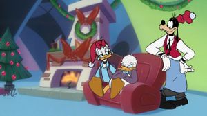 Mickey's Magical Christmas: Snowed in at the House of Mouse's poster