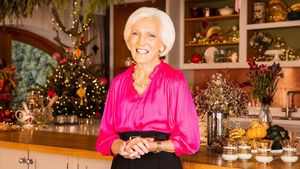 Mary Berry's Ultimate Christmas's poster