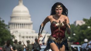 Wonder Woman 1984's poster