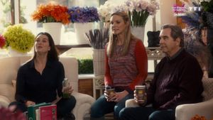 Flower Shop Mystery: Mum's the Word's poster