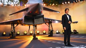 Tom Cruise: The Last Movie Star's poster