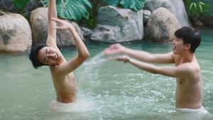 Secrets in the Hot Spring's poster