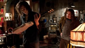 Only Lovers Left Alive's poster