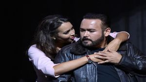 The Metropolitan Opera: Lucia Di Lammermoor's poster