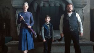 The House with a Clock in Its Walls's poster