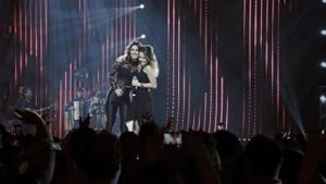 Paula Fernandes - Amanhecer Ao Vivo's poster