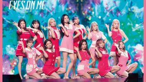 IZ*ONE - 1ST CONCERT IN JAPAN [EYES ON ME]'s poster