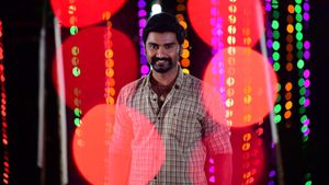 Pattathu Arasan's poster
