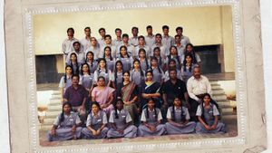 Mudhal Nee Mudivum Nee's poster