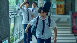 Love Beside Me's poster