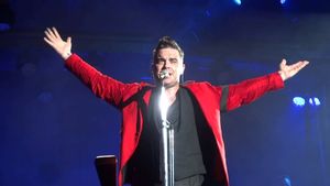 Robbie Williams - Live From Berlin, Germany / 2009's poster