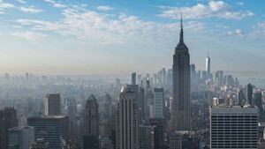 Secrets of the Empire State Building's poster