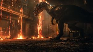 Jurassic World: Fallen Kingdom's poster