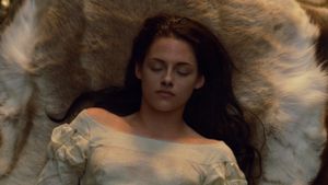 Snow White and the Huntsman's poster
