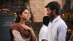 Velaiyilla Pattathari's poster