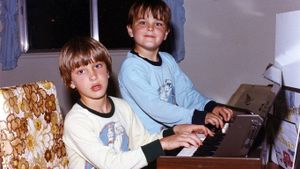 Dear Zachary: A Letter to a Son About His Father's poster