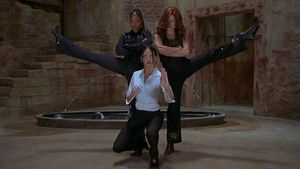 Scary Movie 2's poster
