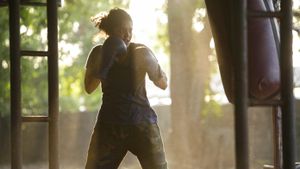 Irudhi Suttru's poster
