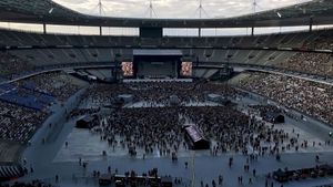 Johnny Hallyday Allume le feu au Stade de France's poster