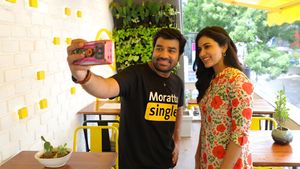 Single Shankarum Smartphone Simranum's poster