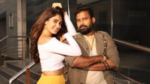 Naanum Single Thaan's poster