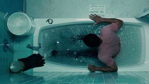 Seven Pounds's poster