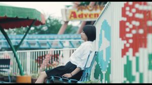 Demolition Girl's poster