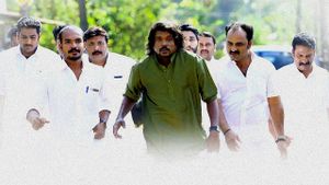 Angane Thanne Nethave Anjettennam Pinnale's poster