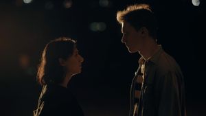 Those Who Long To Be Held Closer's poster