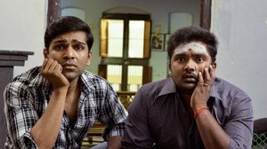 Vellaiya Irukiravan Poi Solla Maatan's poster