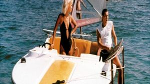 Deux enfoirés à Saint-Tropez's poster